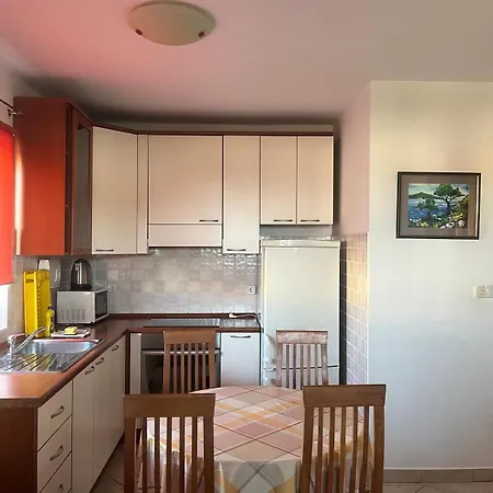 Lavanda Apartment Pakostane